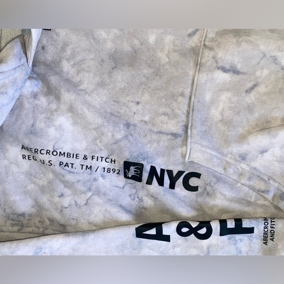 Ambercrobie and Fitch Relaxed Fit Hoodie size 9/10 Kids Unisex - Picture 3 of 6